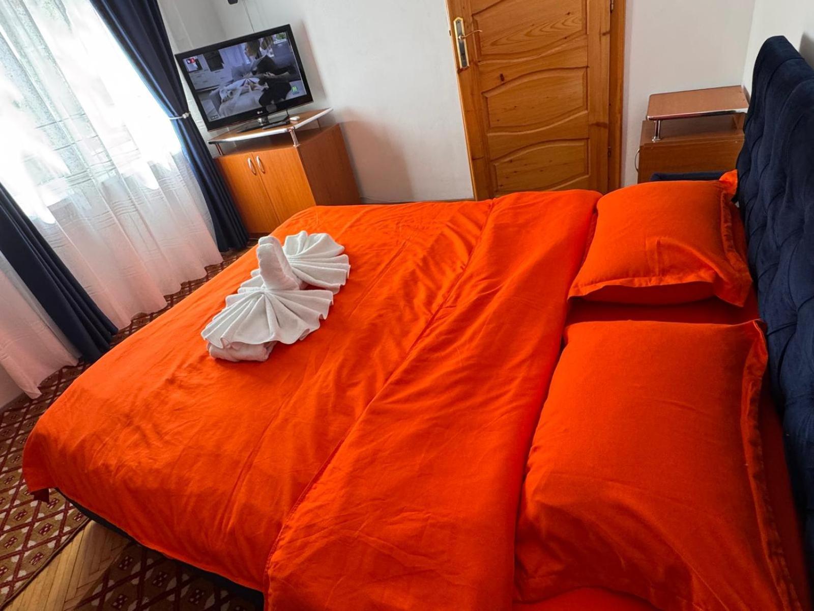 Linen Tree Apartment Băile Herculane Eksteriør bilde
